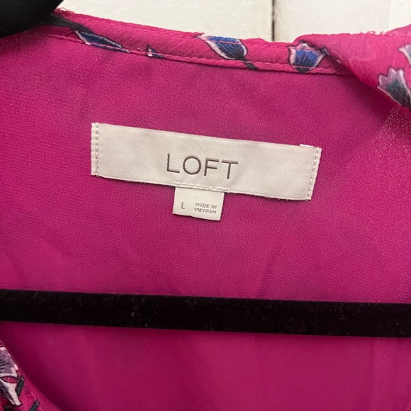 pink LOFT blouse, size L - Picture 2 of 2
